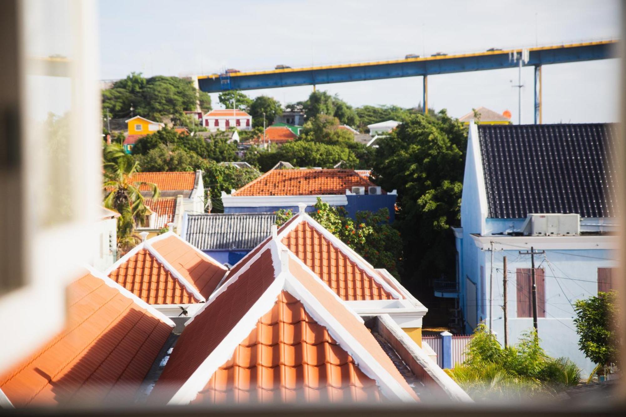Bario Hotel Willemstad Luaran gambar