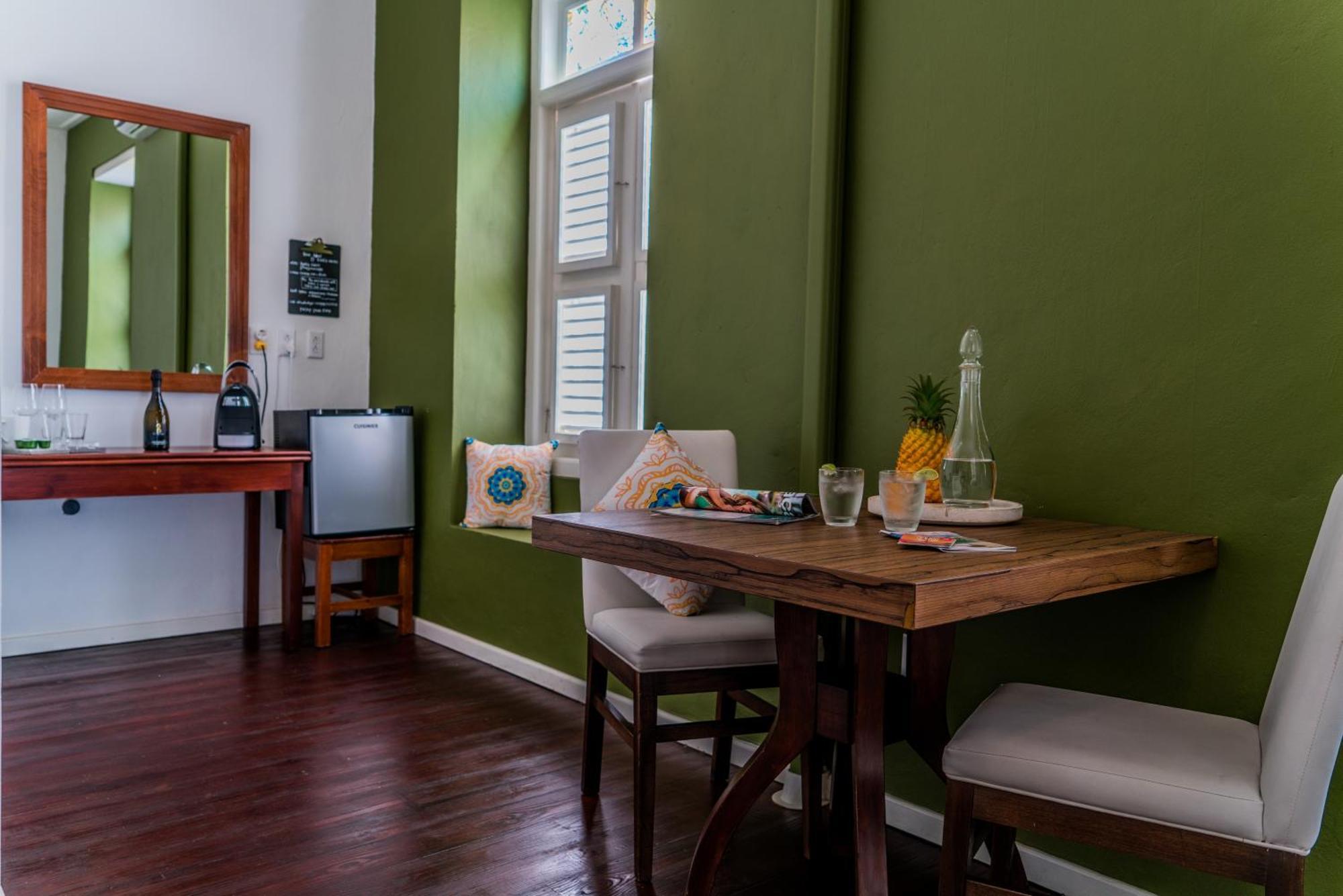 Bario Hotel Willemstad Luaran gambar